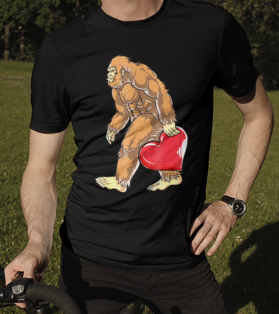 Valentine's Day Bigfoot Holding Heart Sasquatch Love For Men T-Shirt