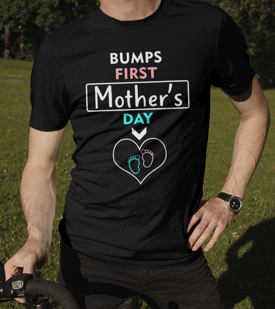 Bumps First Mother's Day Expecting Baby Footprints Heart Mother's Day T-Shirt