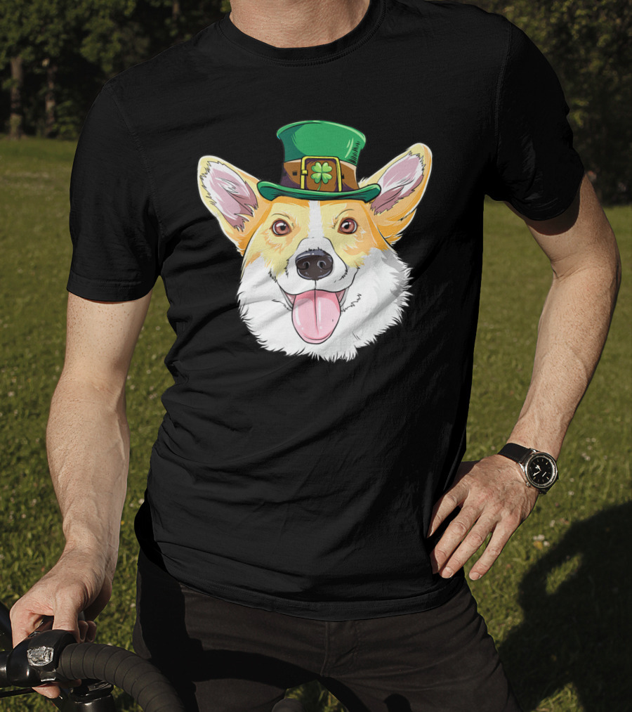 Lucky Corgi With Leprechaun Hat And Shamrock Charm T-Shirt