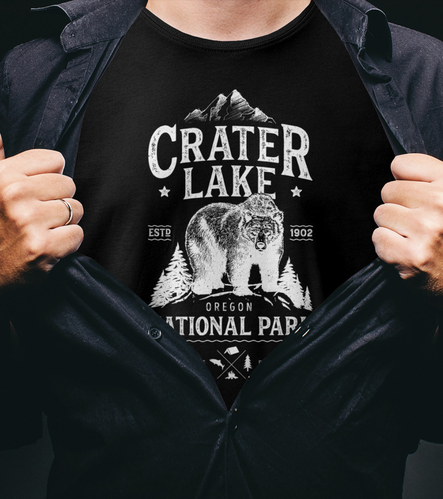Crater Lake National Park Oregon Bear Preserve Protect Estd 1902 T-Shirt