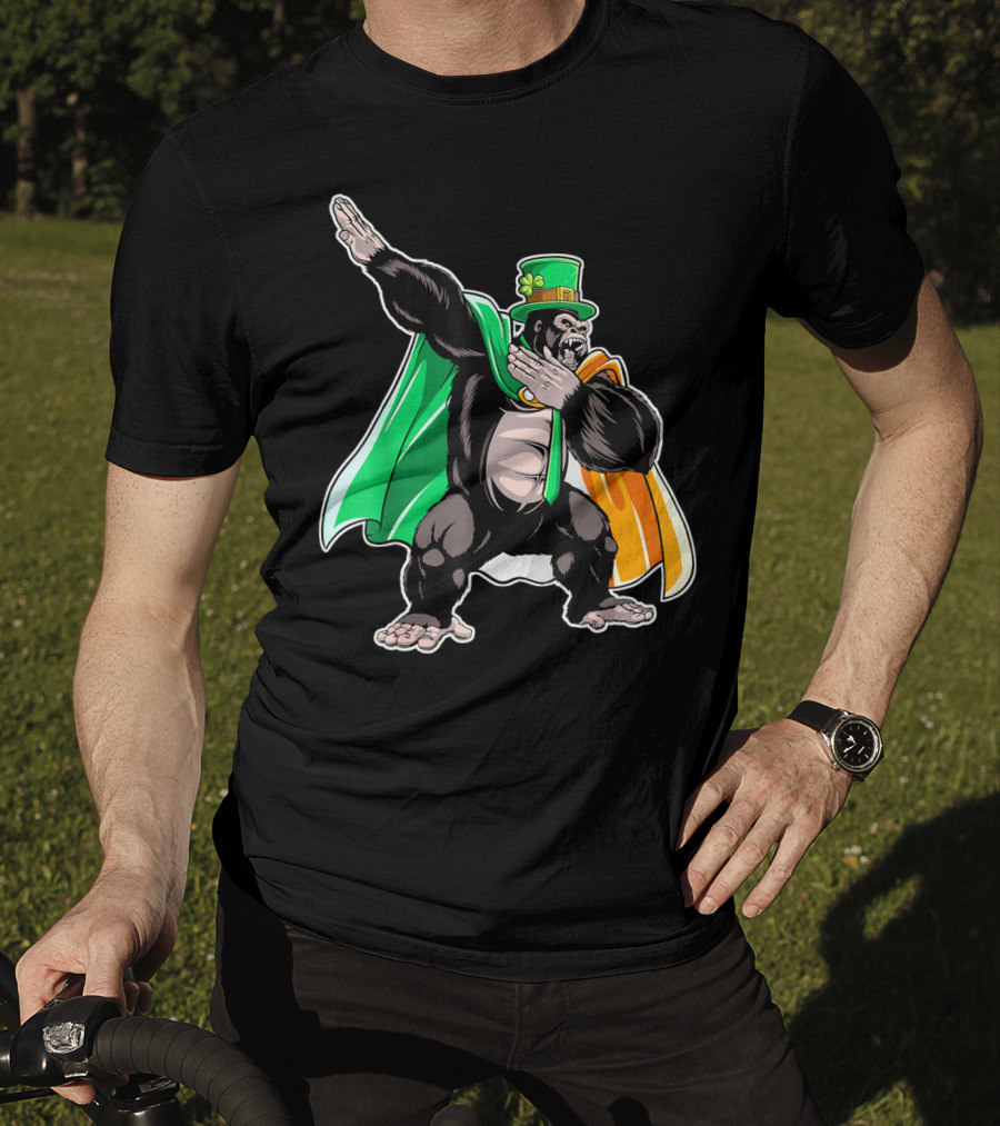 Dabbing Gorilla St Patricks Day Men Leprechaun Irish Cape T-Shirt