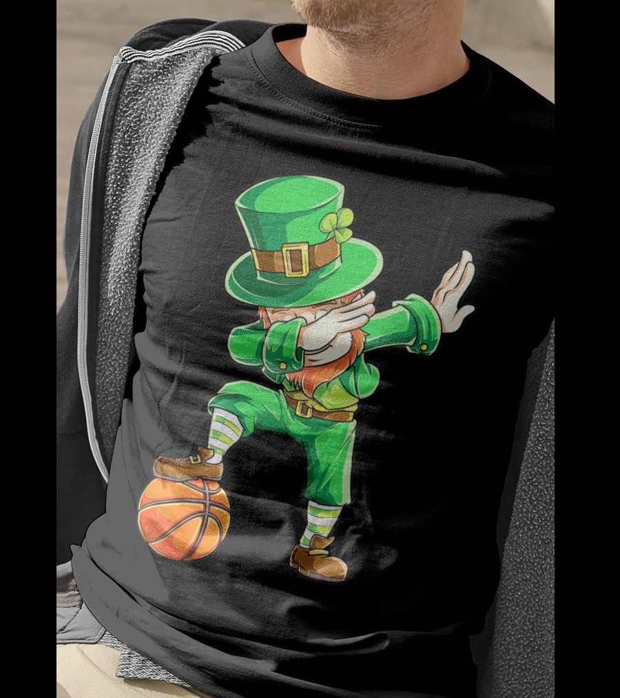 Dabbing Leprechaun On Basketball St. Patrick's Day Fun T-Shirt