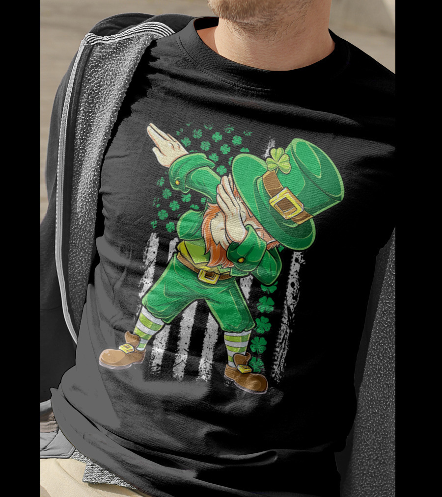 Dabbing Leprechaun With Irish American Flag Background And Shamrocks T-Shirt