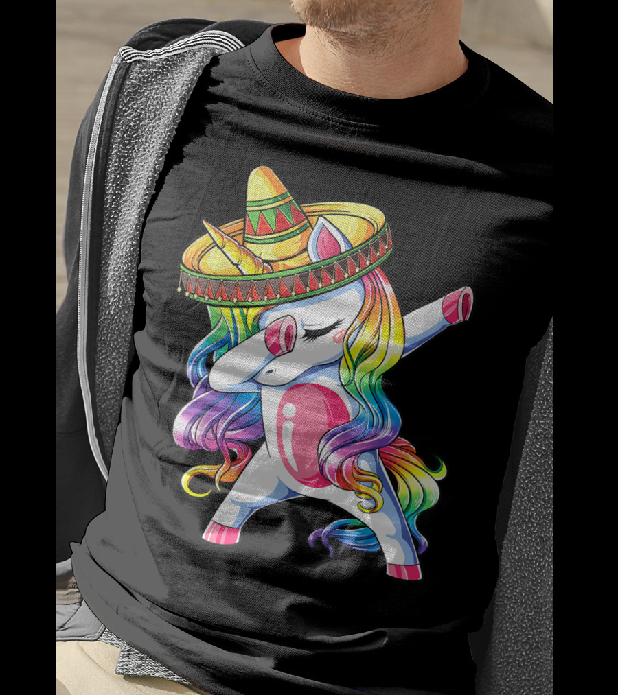 Funny Dabbing Unicorn Rainbow Sombrero Cinco De Mayo Women T-Shirt