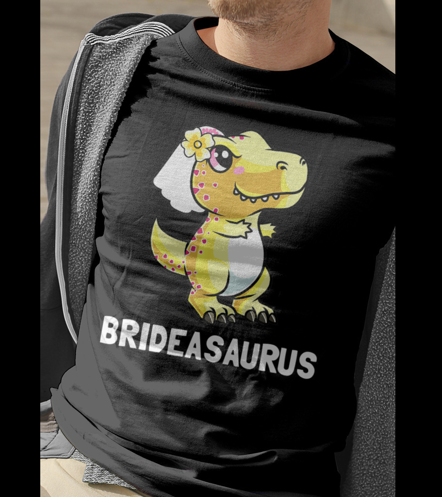 Bridesaurus Dinosaur Wedding Bride In Veil T-Shirt