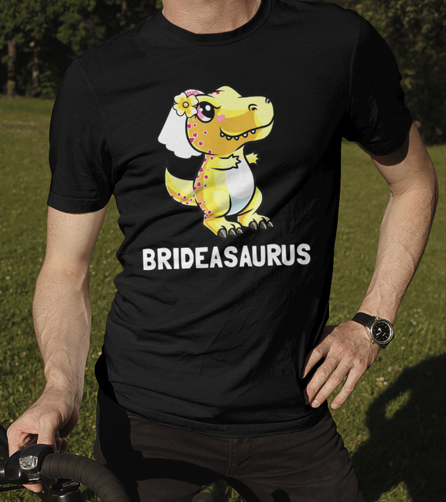 Bridesaurus Dinosaur Wedding Bride In Veil T-Shirt