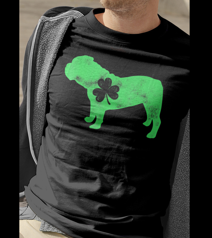 St Patricks Day English Bulldog Shamrock Men Dog T-Shirt