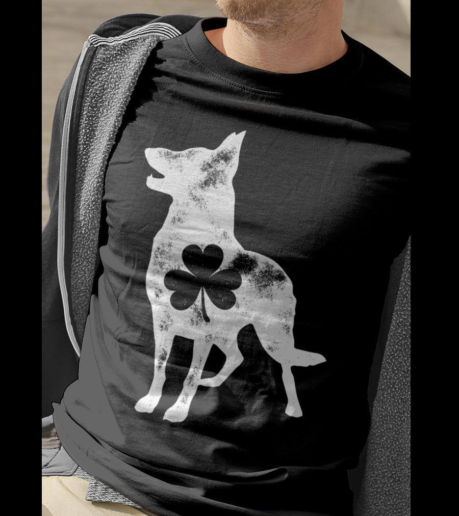German Shepherd Dog With Shamrock St Patricks Day Men T-Shirt