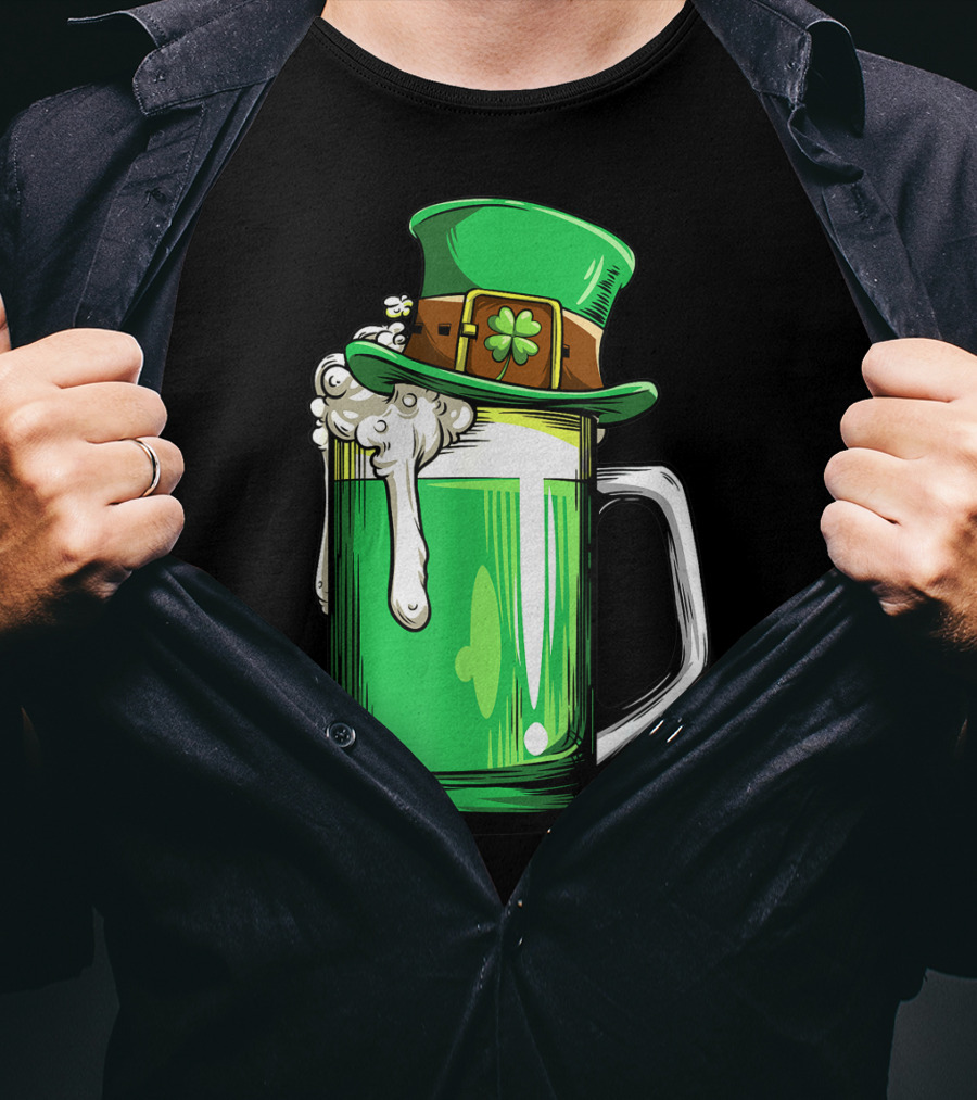 Green Beer Mug Leprechaun Hat St Patricks Day Men Drinking T-Shirt