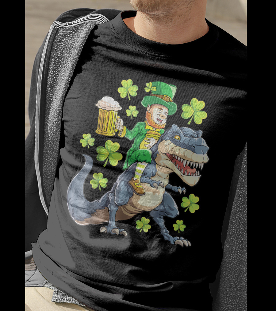 St Patricks Day Leprechaun Riding Dinosaur With Shamrocks And Beer T-Shirt