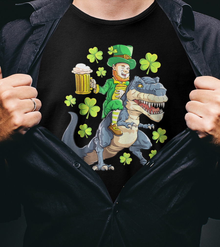 St Patricks Day Leprechaun Riding Dinosaur With Shamrocks And Beer T-Shirt
