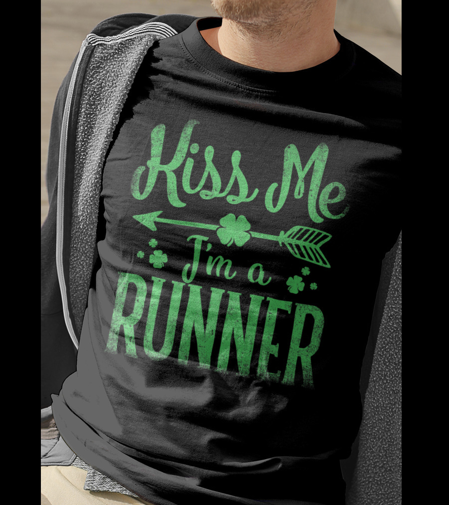 Kiss Me I'm A Runner Clover Arrow St. Patrick's Day T-Shirt