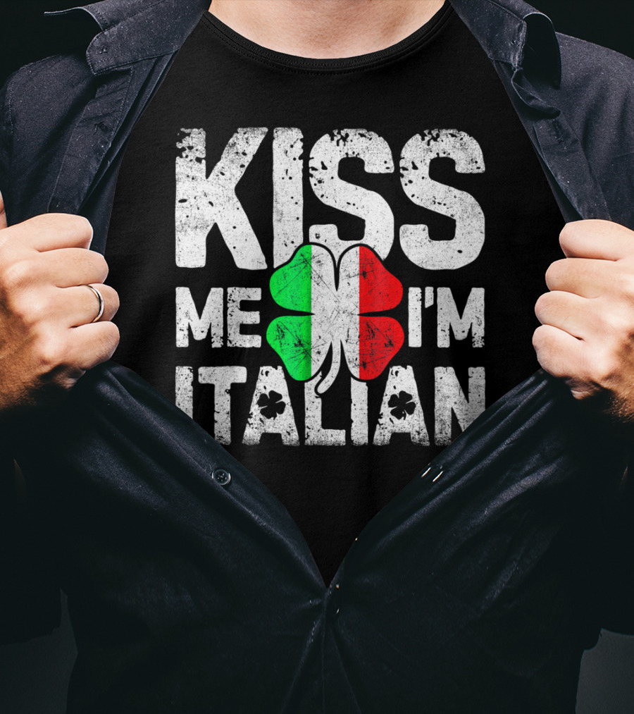 Kiss Me I'm Italian Clover Flag T-Shirt