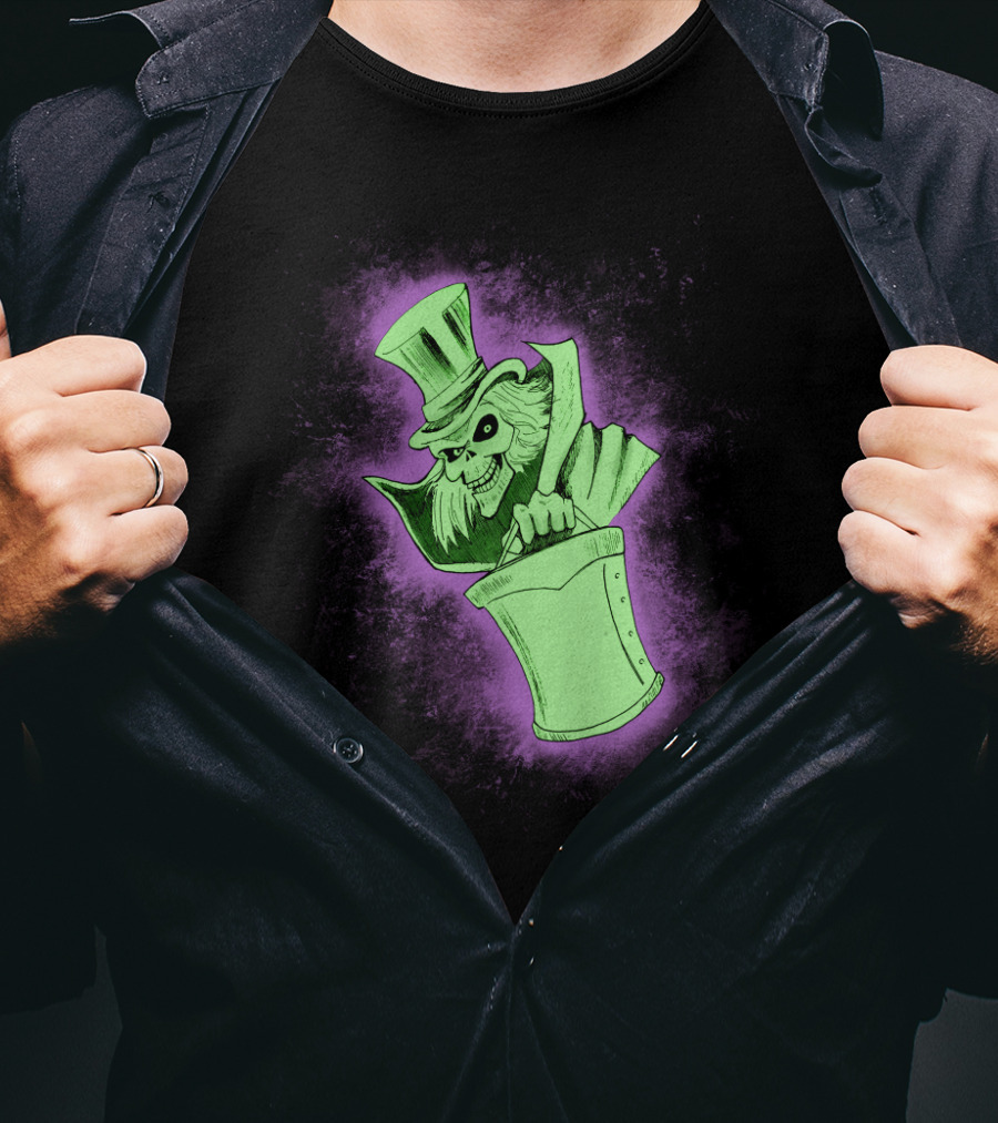 Hatbox Ghost Spooky Green Glow T-Shirt