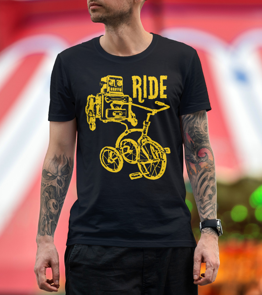 I Want to Ride My Tricycle Robot on Trike Vintage Style RIDE T-Shirt