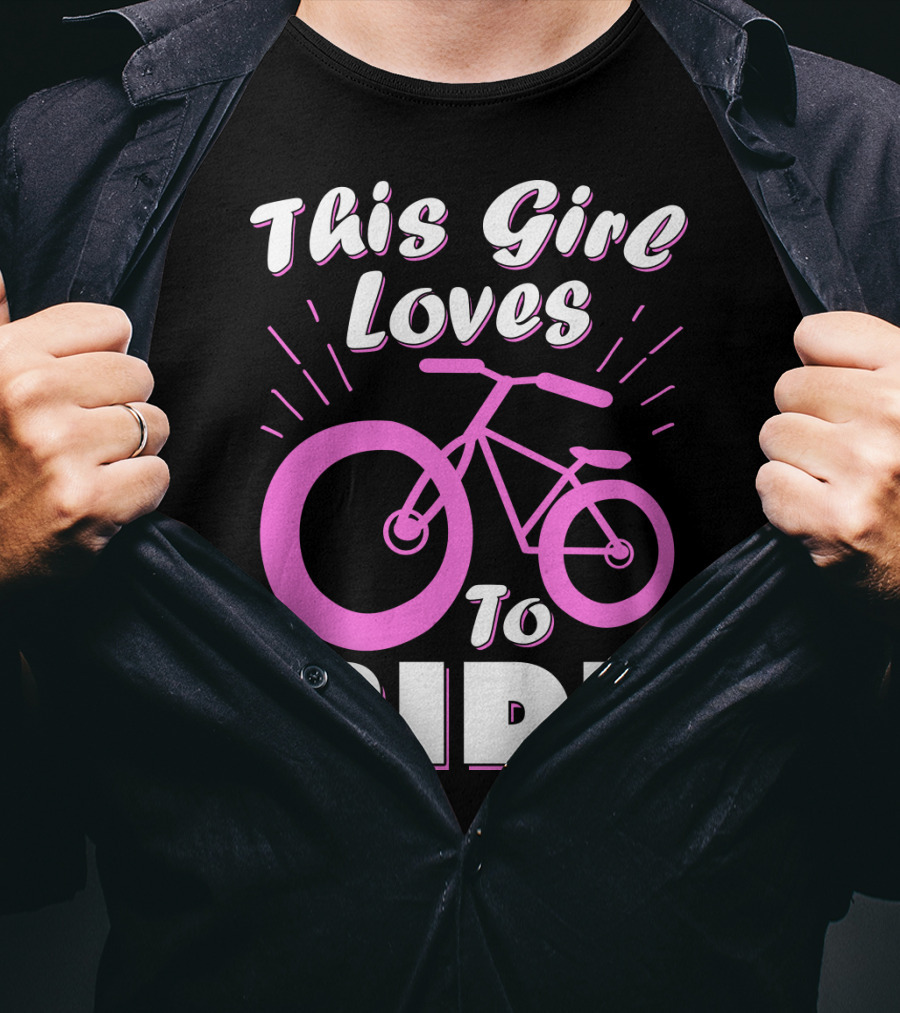 This Girl Loves To Ride Pink Bicycle Enthusiast T-Shirt
