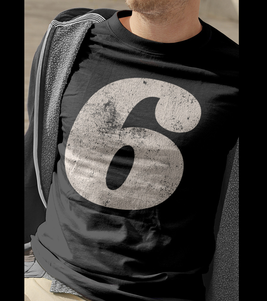 Vintagestyle Number 6 Distressed Retro Look T-Shirt