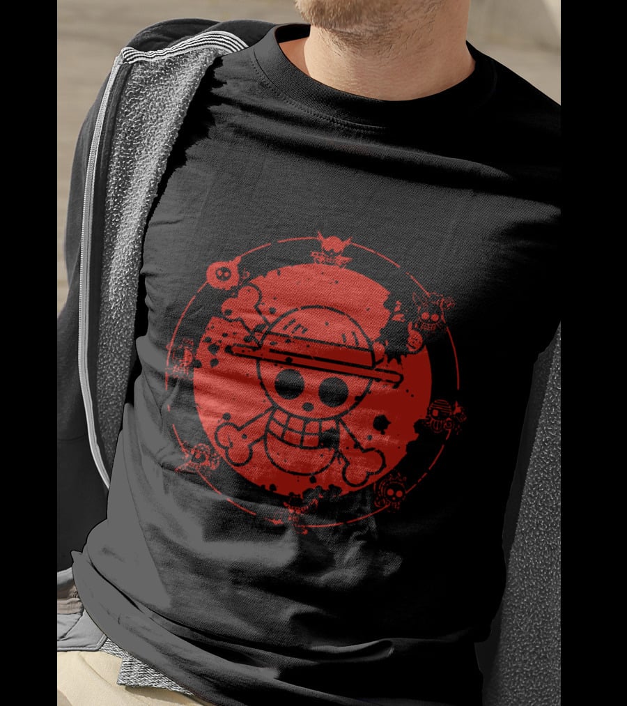 Straw Hat Skull Emblem With Iconic T-Shirt