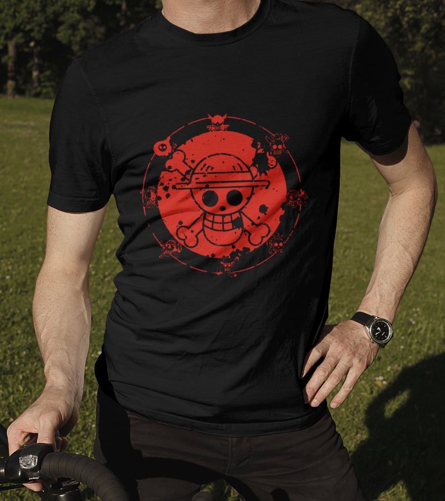 Straw Hat Skull Emblem With Iconic T-Shirt