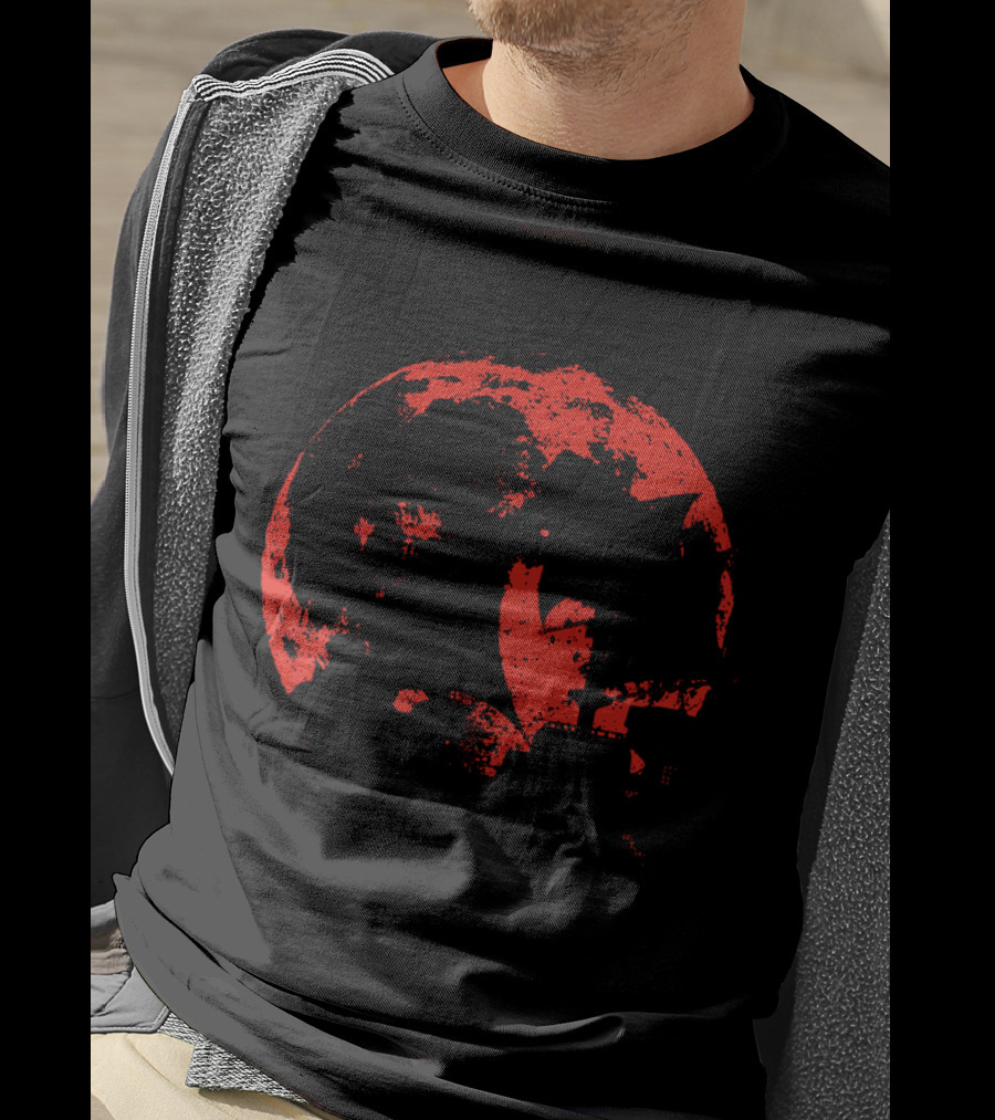 Thousand Sunny Pirate Ship Silhouette On Red Moon Background T-Shirt