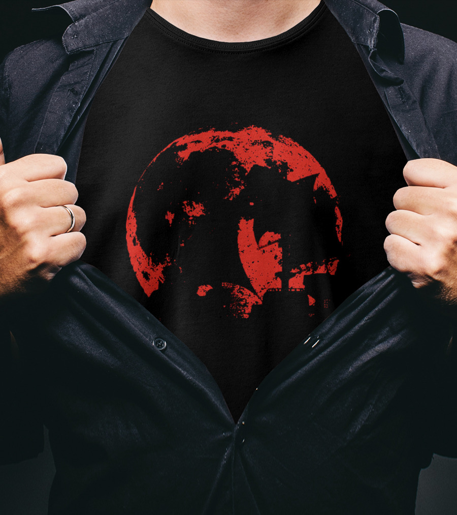 Thousand Sunny Pirate Ship Silhouette On Red Moon Background T-Shirt