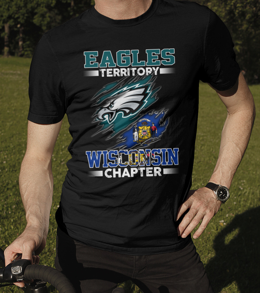 Eagles Territory Wisconsin Chapter Logo Flag Blend T-Shirt