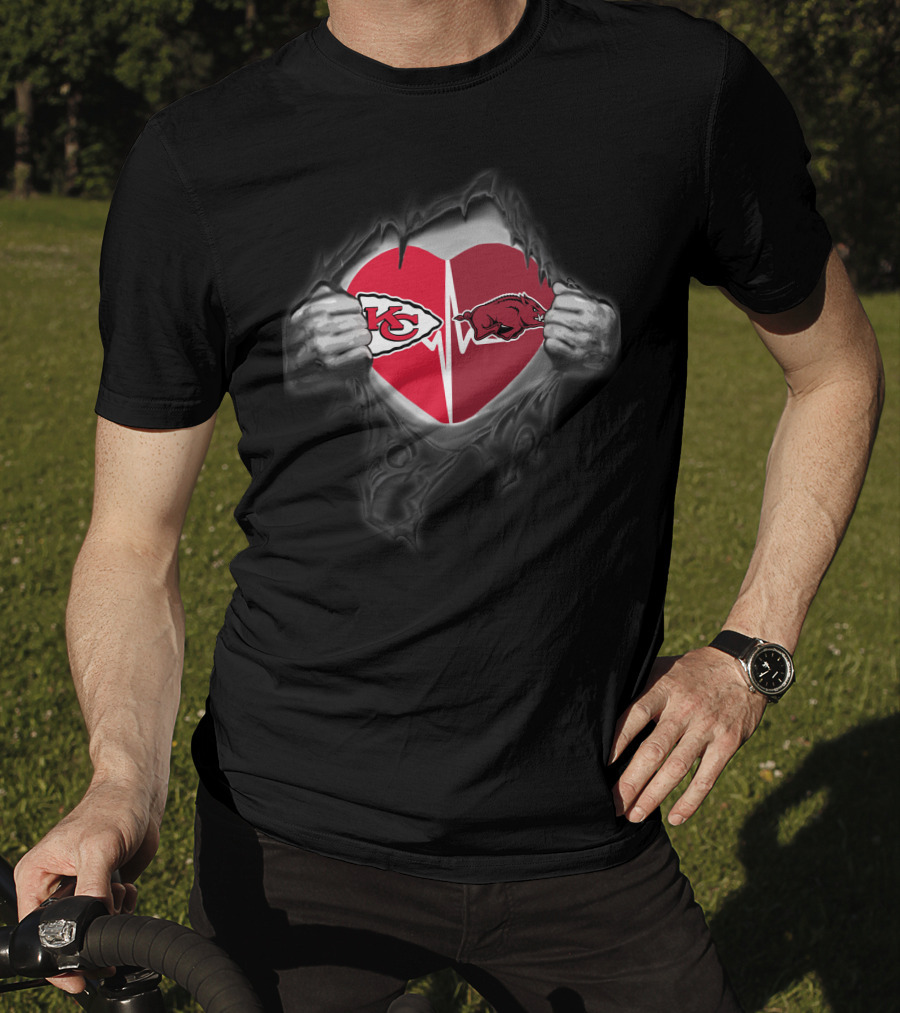 Kansas City Chiefs Arkansas Razorbacks Heart Hands Logo Blend T-Shirt