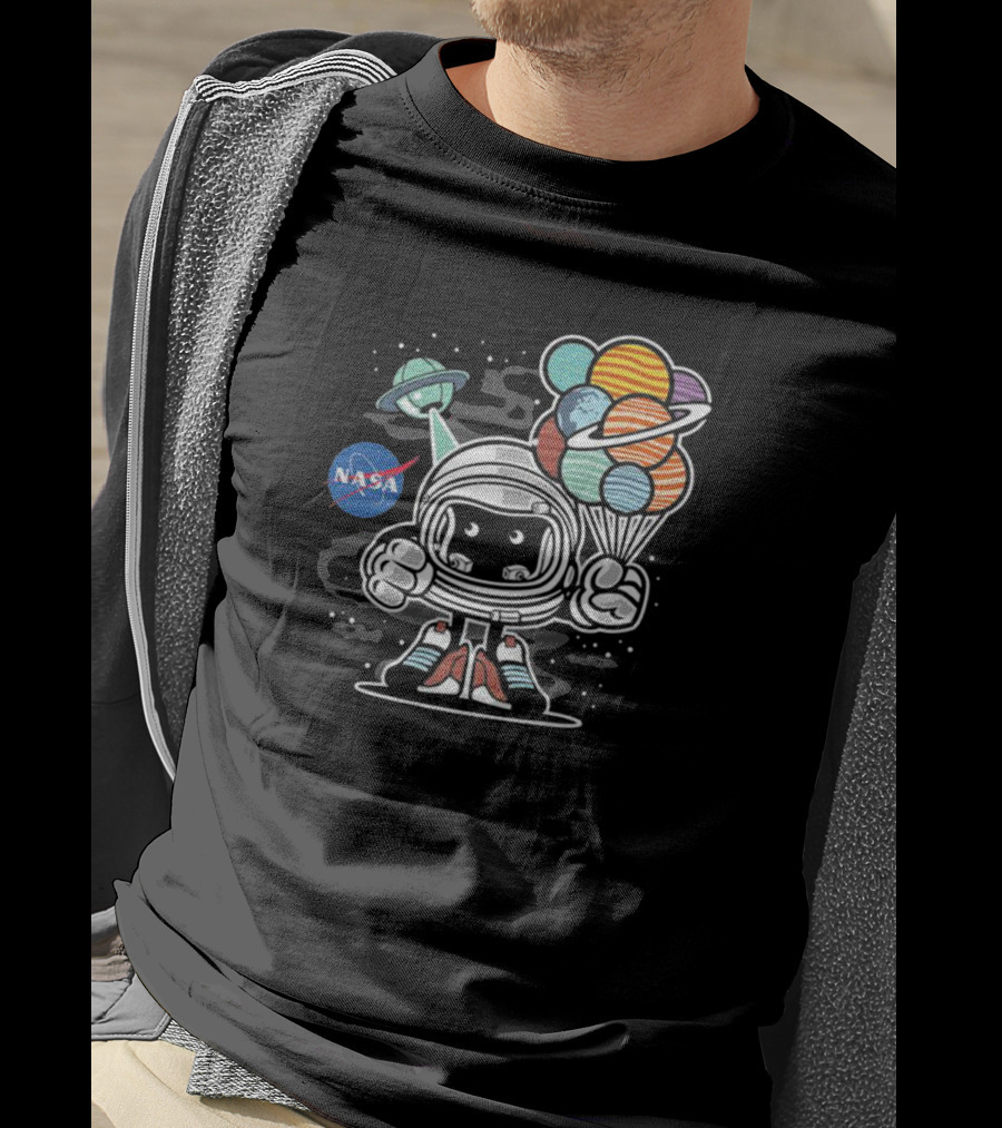 NASA Astronaut Adventure Holding Planet Balloons T-Shirt
