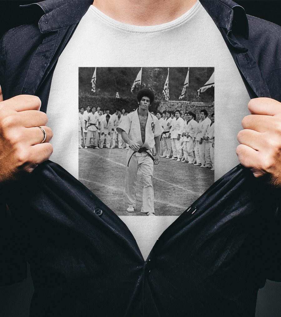Jim Kelly Martial Arts Master In Action T-Shirt