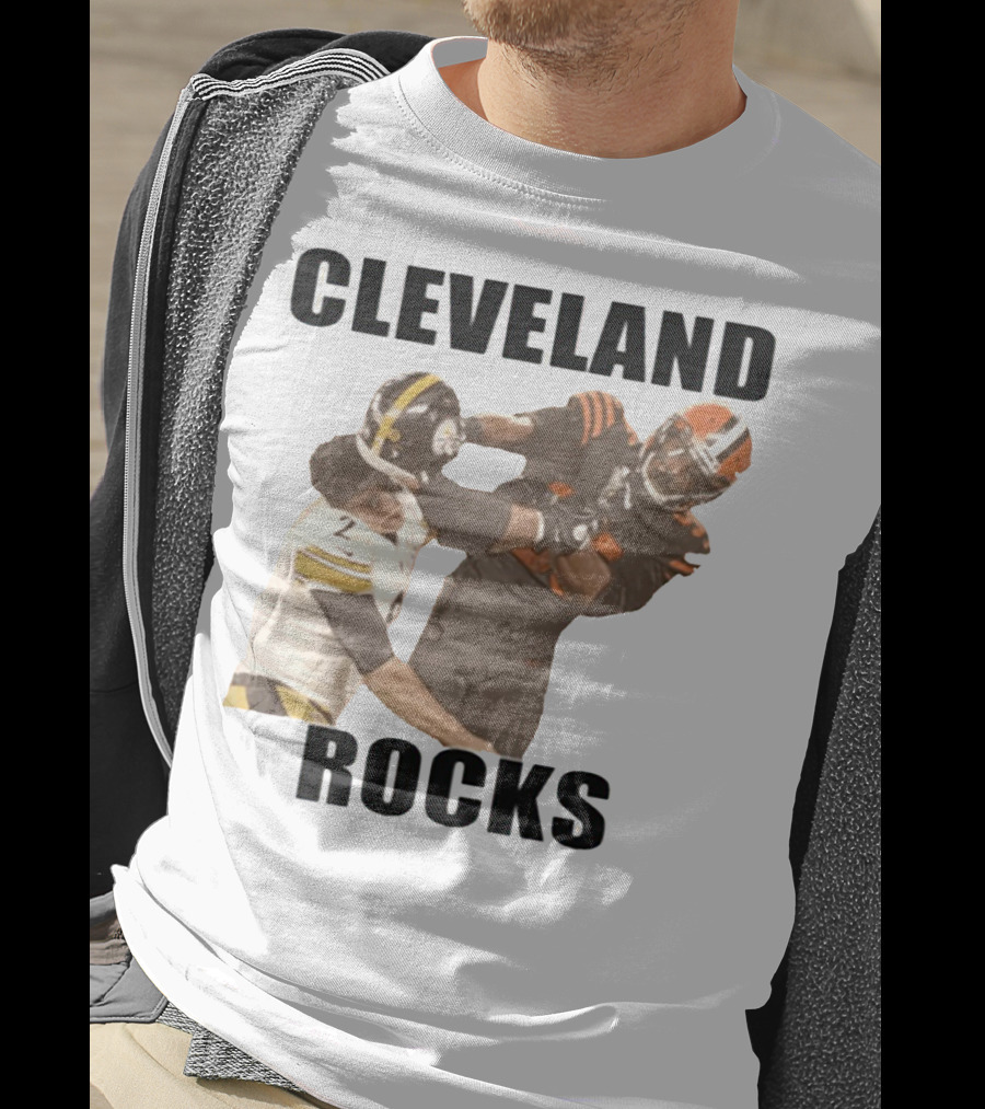 Cleveland Rocks Rudolph Started It Football Rivalry Clash T-Shirt