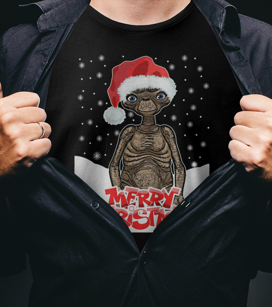 Merry Christmas ET The Extra Terrestrial Santa Hat Snowflakes T-Shirt