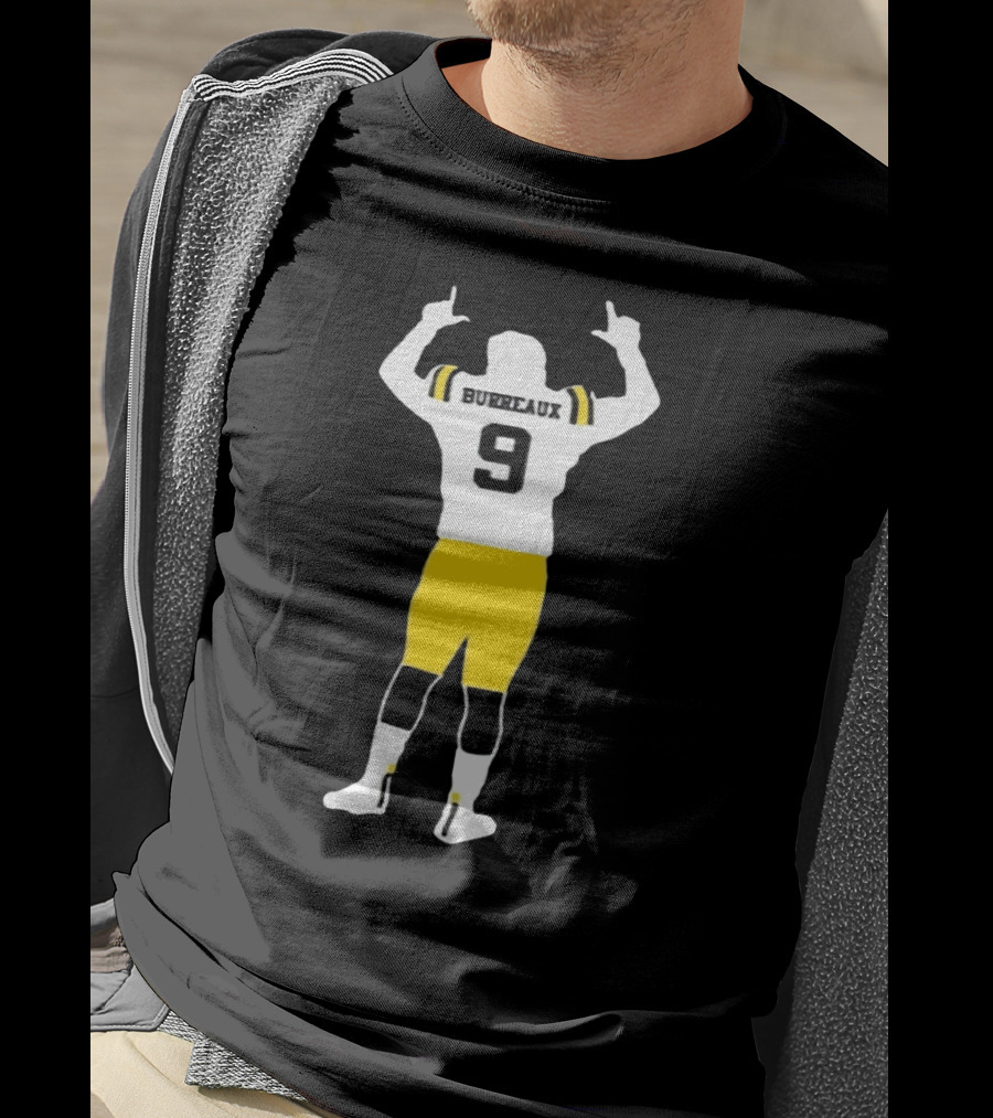 Joe Burreaux 9 LSU Football Victory Pose T-Shirt