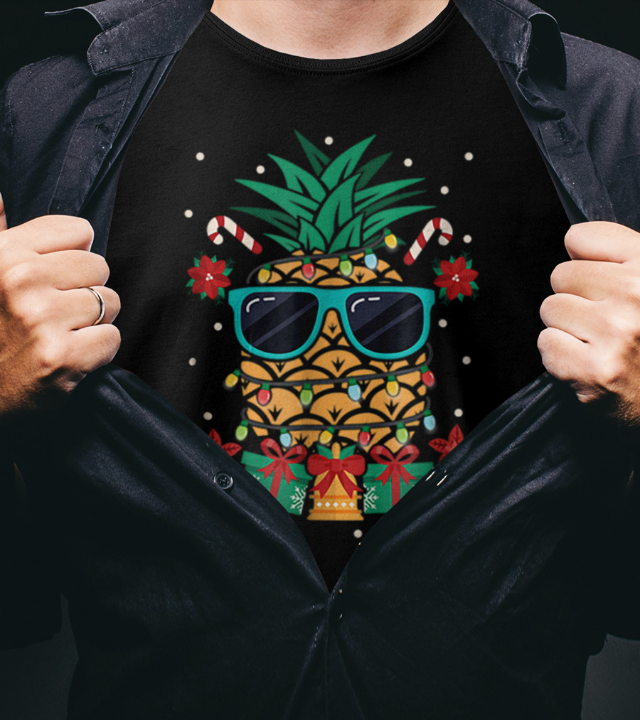 Tropical Christmas Cruise Festive Pineapple Sunglasses Candy Canes Lights T-Shirt