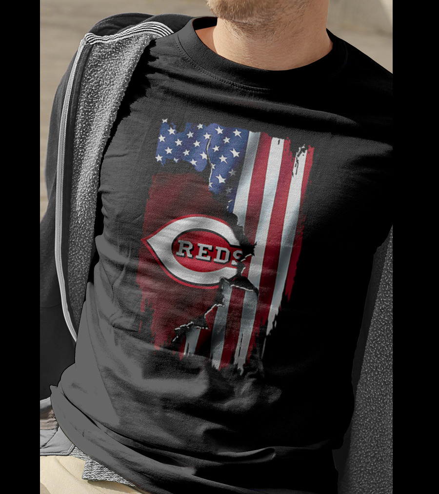 Cincinnati Reds American Flag Iconic Logo T-Shirt