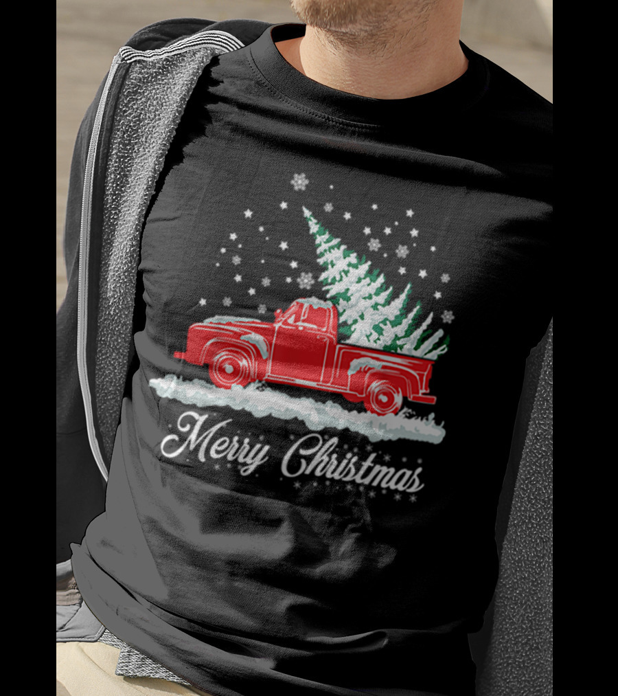 Merry Christmas Classic Old Red Truck With XMAS Tree Snowflakes T-Shirt