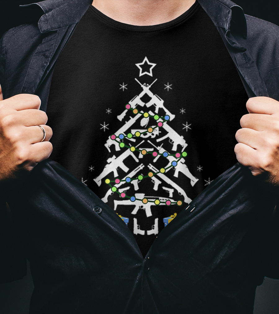 Assault Rifle Handgun Christmas Tree Star Snowflakes Gifts T-Shirt