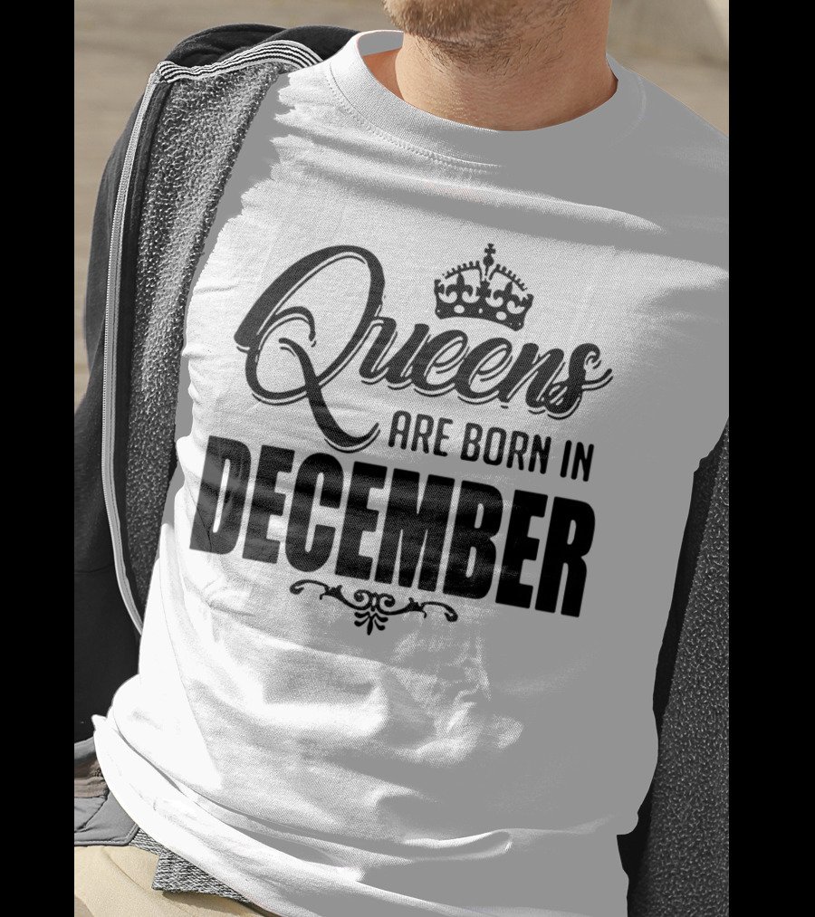 Queens Are Born In December Crown T-Shirt