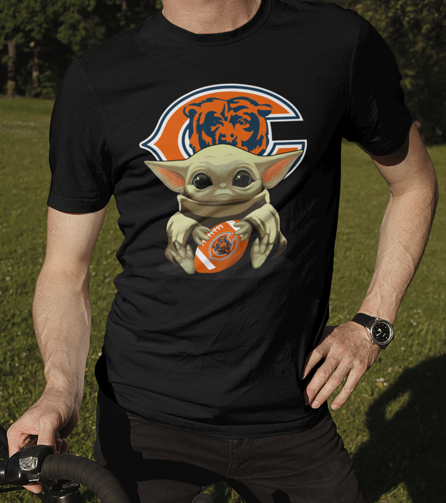 Baby Yoda Chicago Bears Football T-Shirt