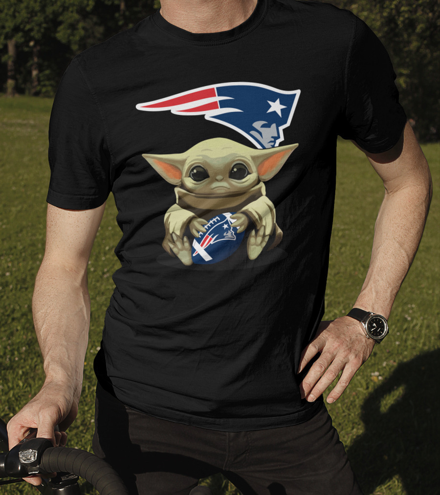 Yoda Baby Patriots Football Star Wars Crossover T-Shirt