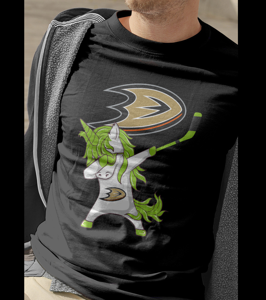 St Patrick Day Dabbing Unicorn Anaheim Ducks Hockey Stick T-Shirt