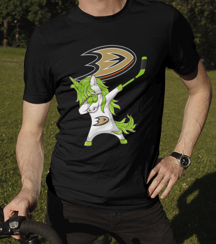 St Patrick Day Dabbing Unicorn Anaheim Ducks Hockey Stick T-Shirt