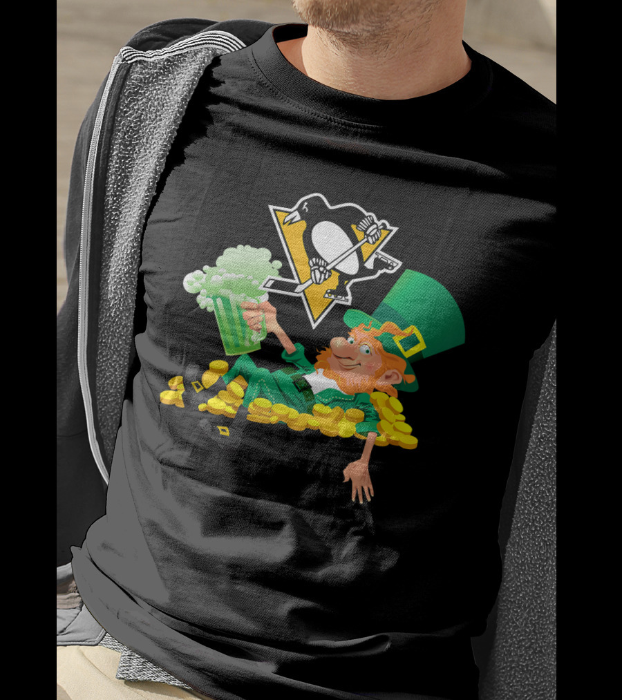 St Patrick's Day Lucky Leprechaun Pittsburgh Penguins Hockey Fan Gear T-Shirt