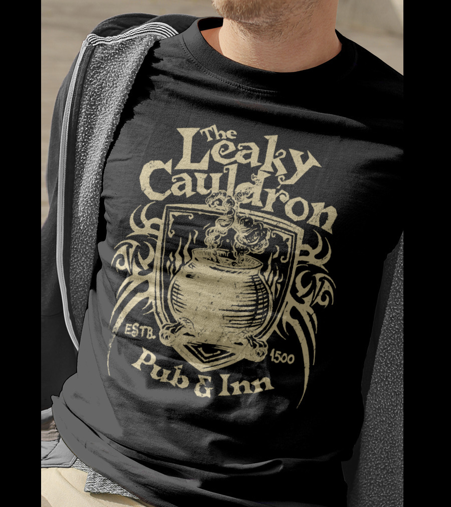 The Leaky Cauldron Pub And Inn Est. 1500 T-Shirt