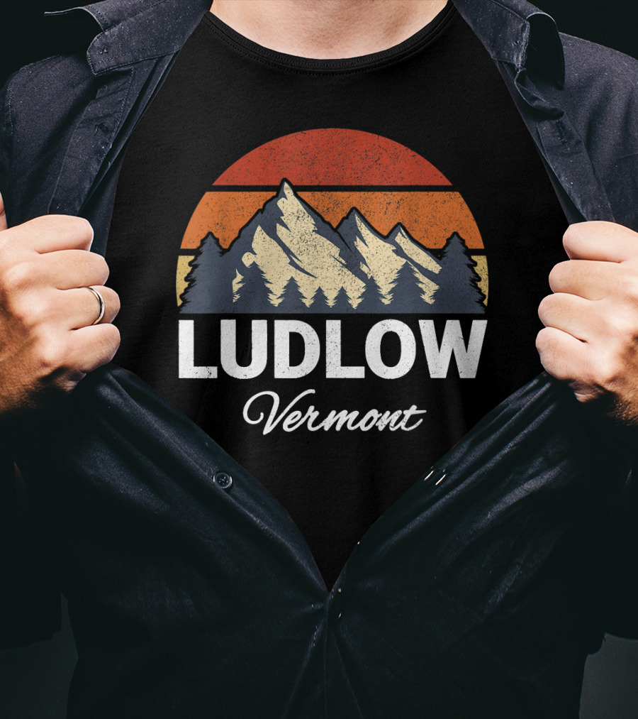 Ludlow Vermont Mountain Forest Retro Sunset T-Shirt