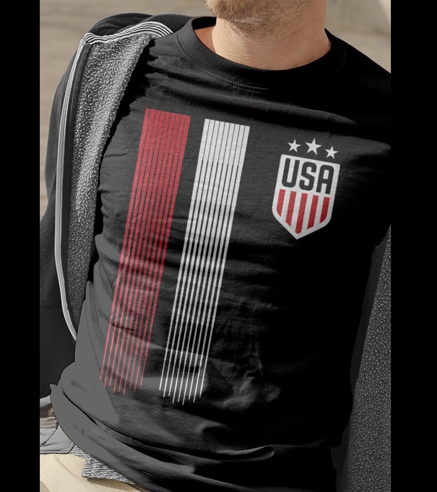 USA Soccer Womens Three Stars Red White Stripes Crest T-Shirt