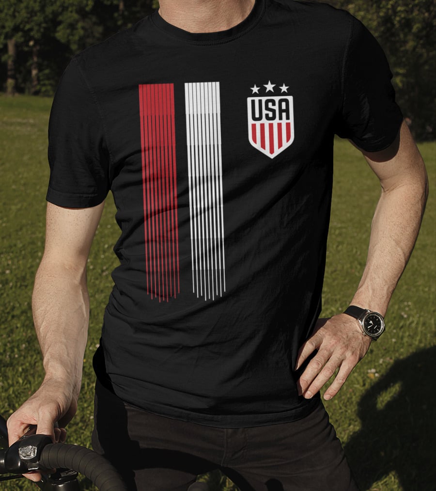 USA Soccer Womens Three Stars Red White Stripes Crest T-Shirt