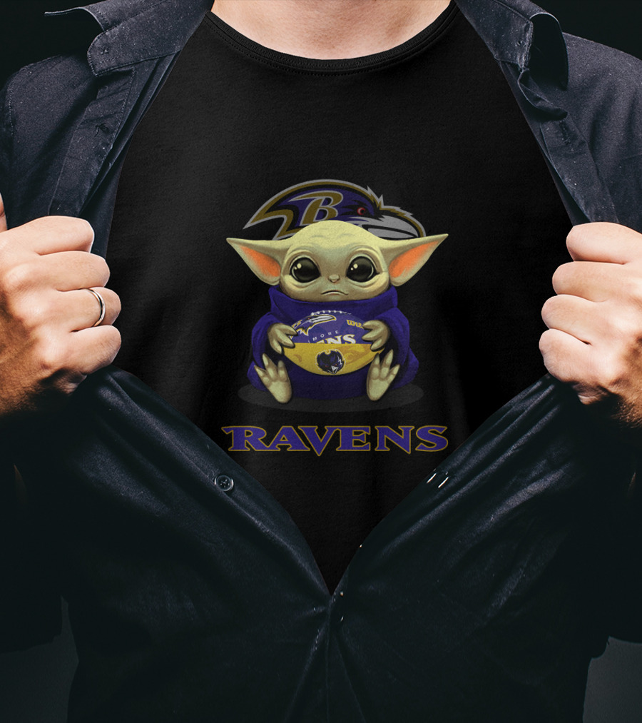 Yoda Holding Football Baltimore Ravens T-Shirt