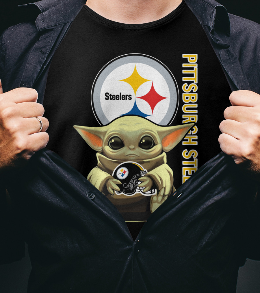 Pittsburgh Steelers Baby Yoda With Helmet T-Shirt