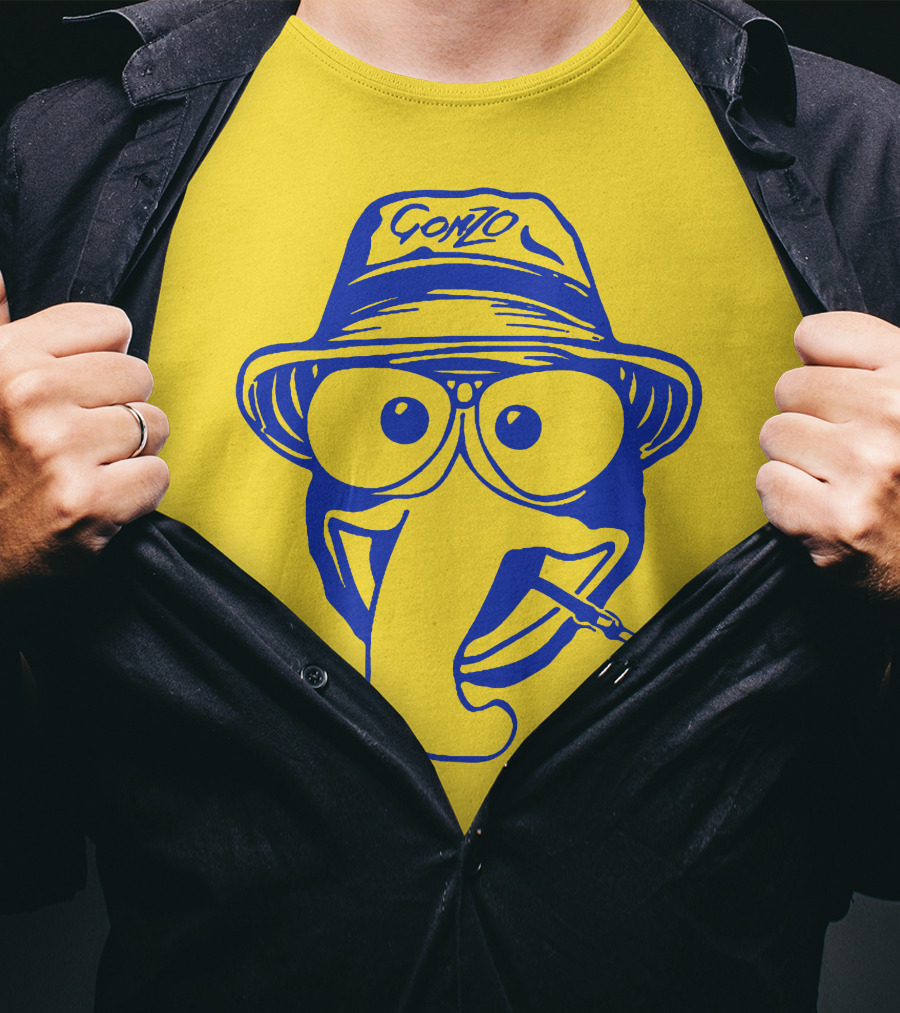 Gonzo Character With Hat And Glasses Smoking T-Shirt