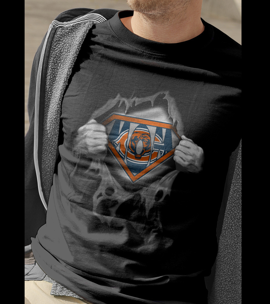 Super Mom Bears Logo Shield S Symbol Bear Paw T-Shirt